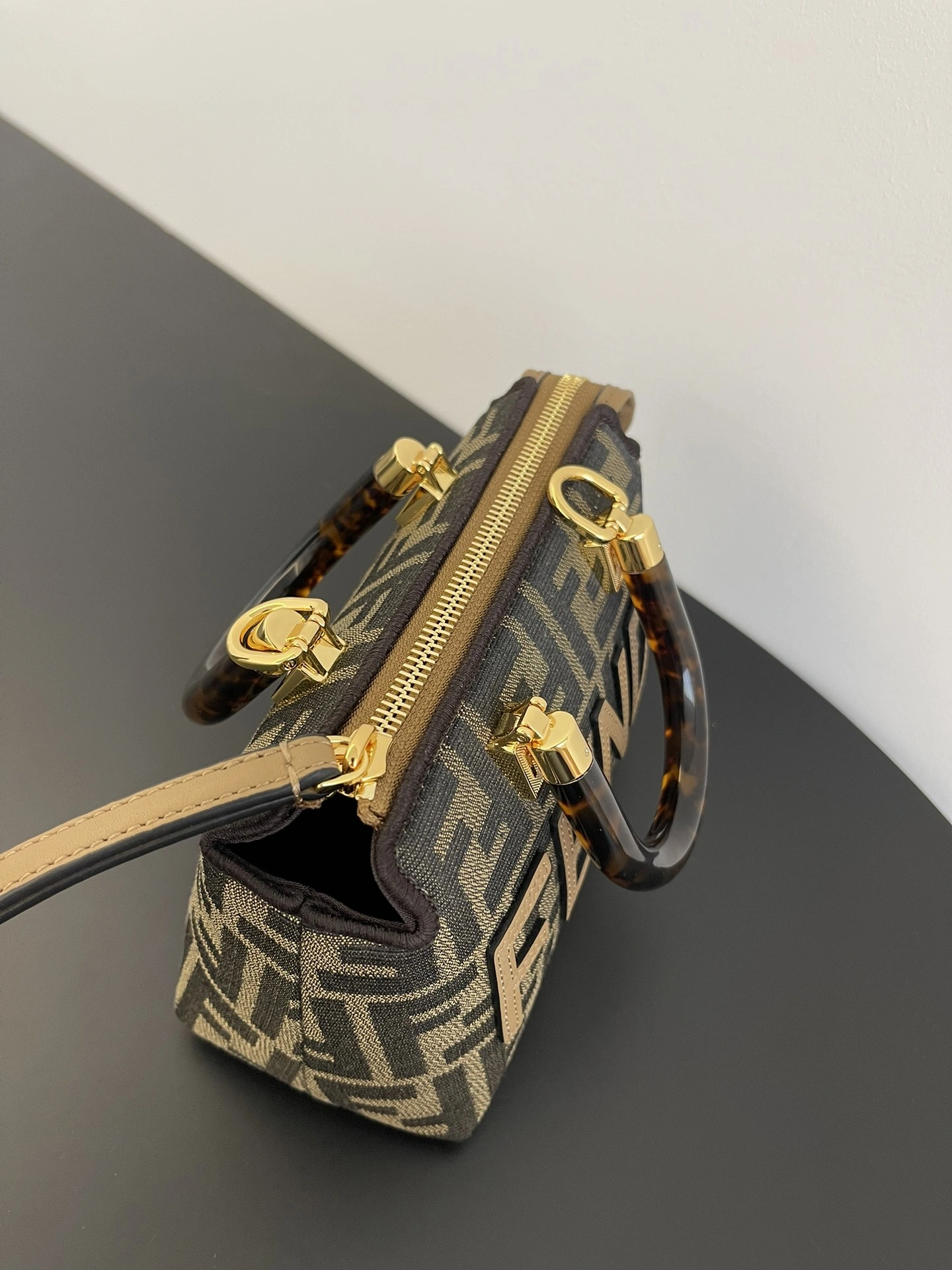 SmoothTexture Fendi Pillow Bags 69798