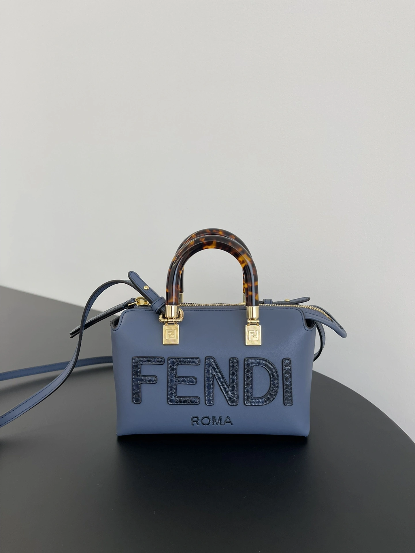 Fendi Pillow Bags Bold 69805