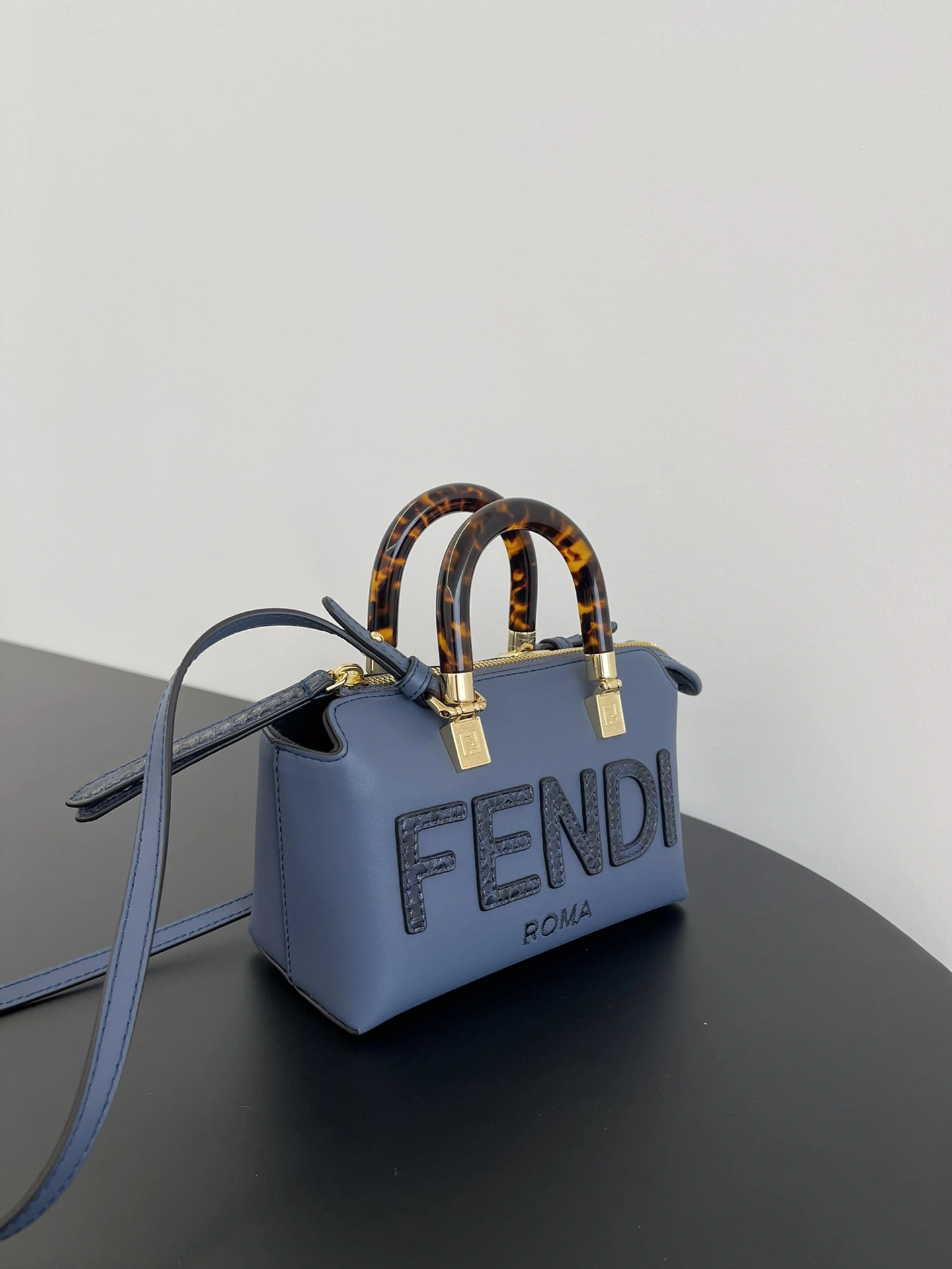 Fendi Pillow Bags Bold 69805