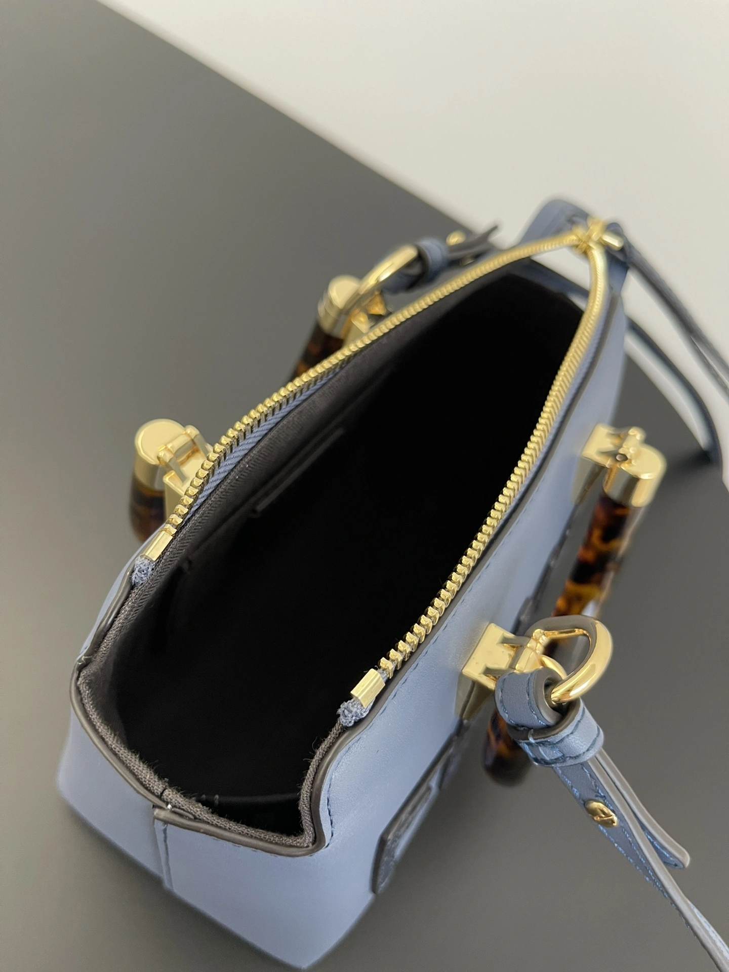Fendi Pillow Bags Bold 69805