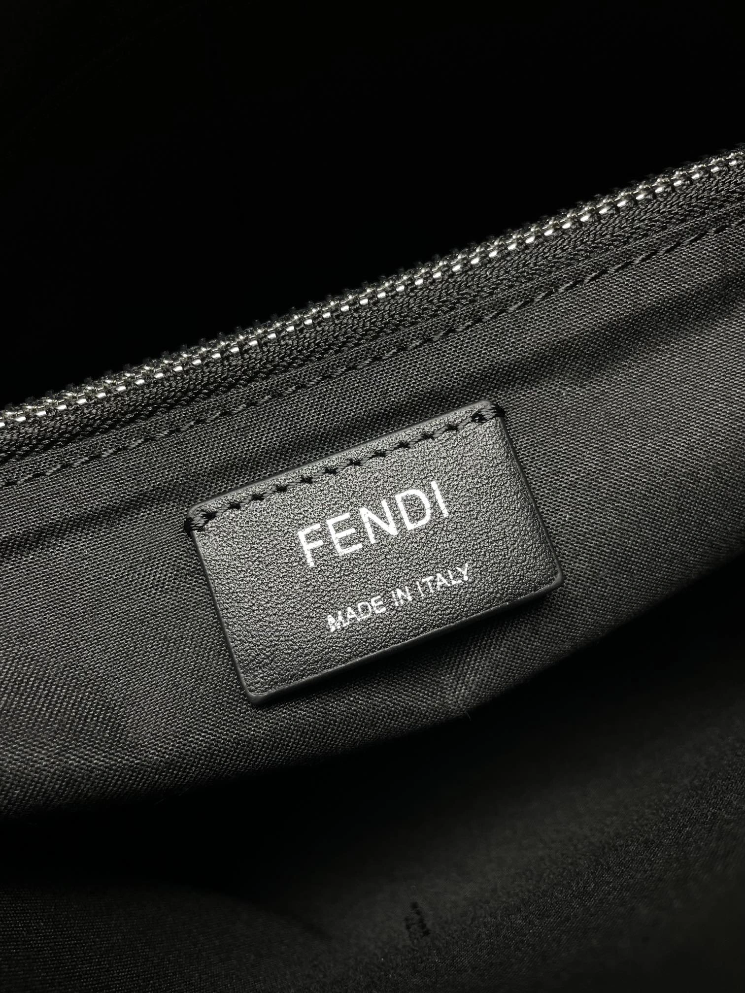 Reliable Fendi Pillow Bags 69812