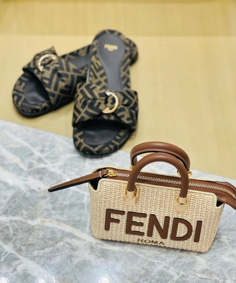 Fendi Pillow Bags Elegant 57528