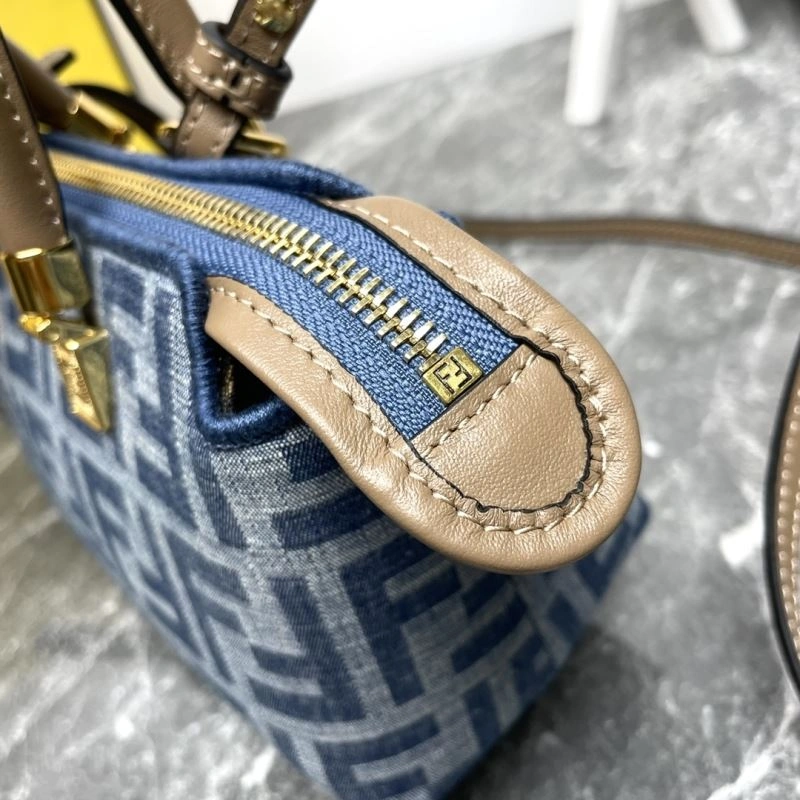 Thermal Fendi Pillow Bags 57543