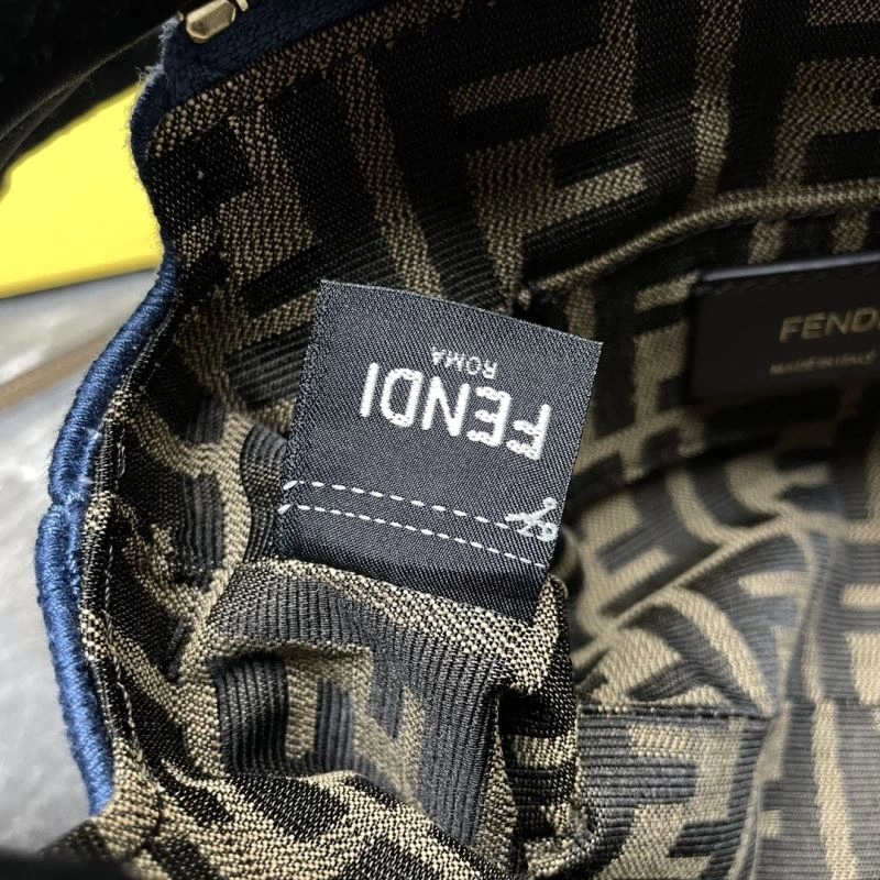 Thermal Fendi Pillow Bags 57543
