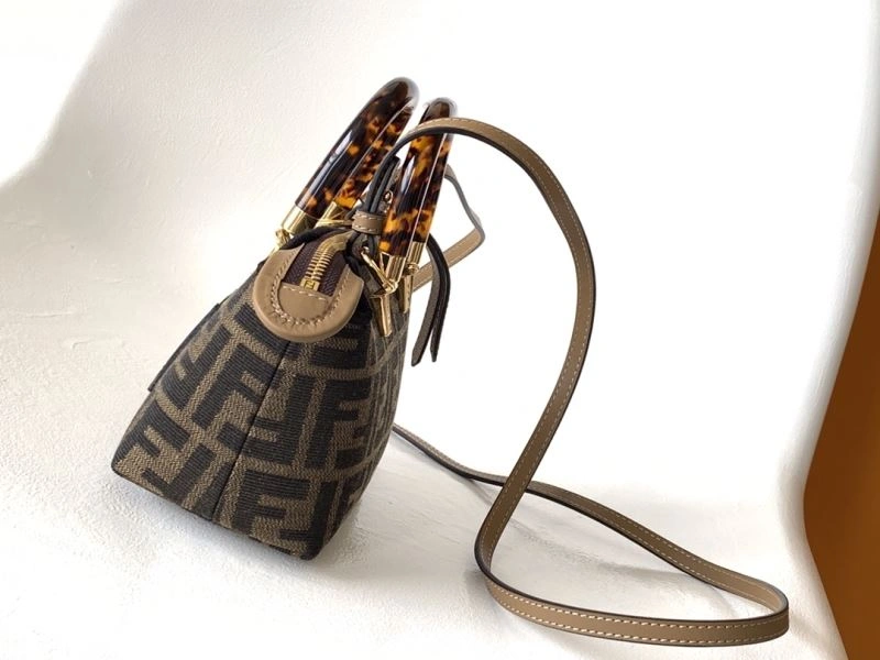 Fendi Pillow Bags Trendy 57549