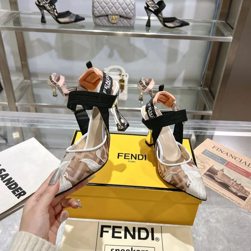 Fendi Sandals Chic 23432