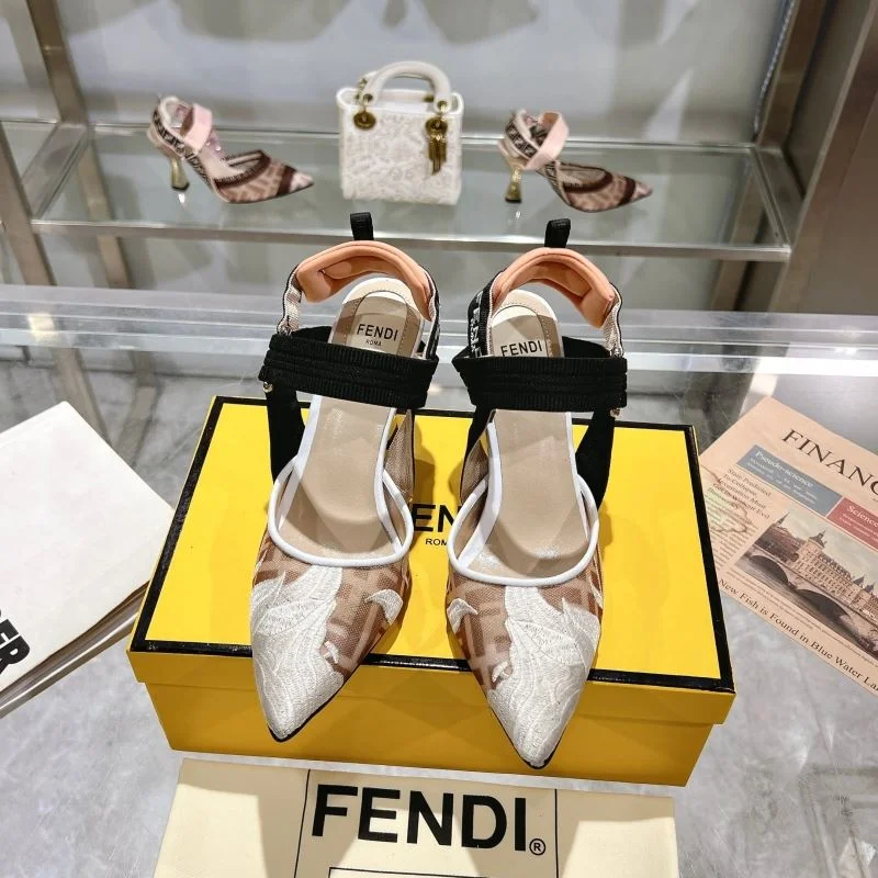 Fendi Sandals Chic 23432