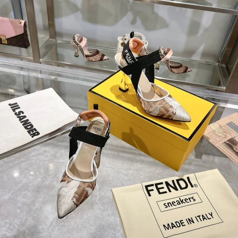 Fendi Sandals Chic 23432