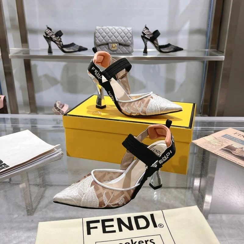 Fendi Sandals Chic 23432