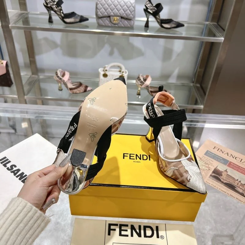 Fendi Sandals Chic 23432
