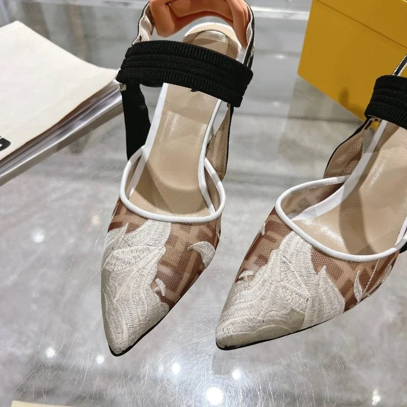 Fendi Sandals Chic 23432