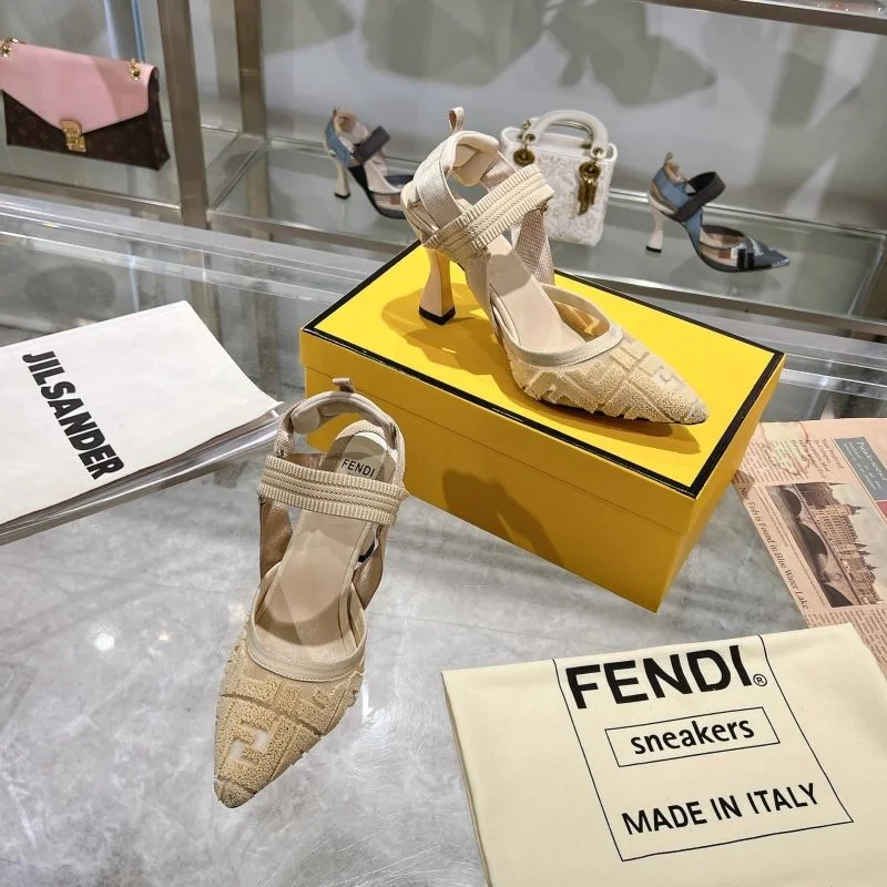 EyeCatching Fendi Sandals 23421