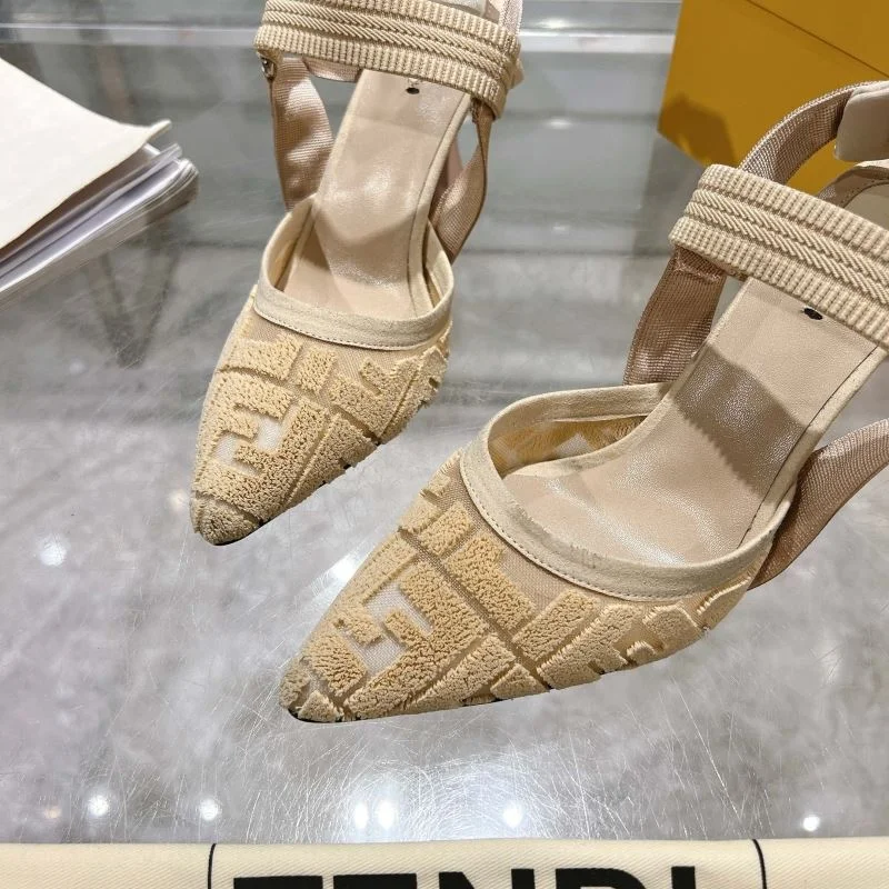 EyeCatching Fendi Sandals 23421