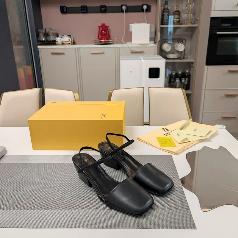 Upgraded Fendi Sandals 23426