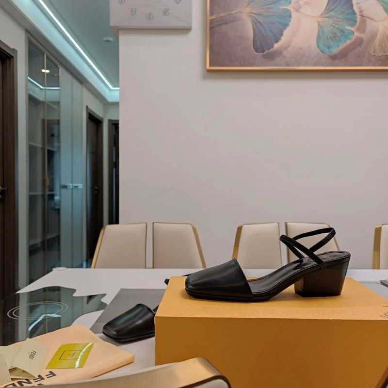 Upgraded Fendi Sandals 23426