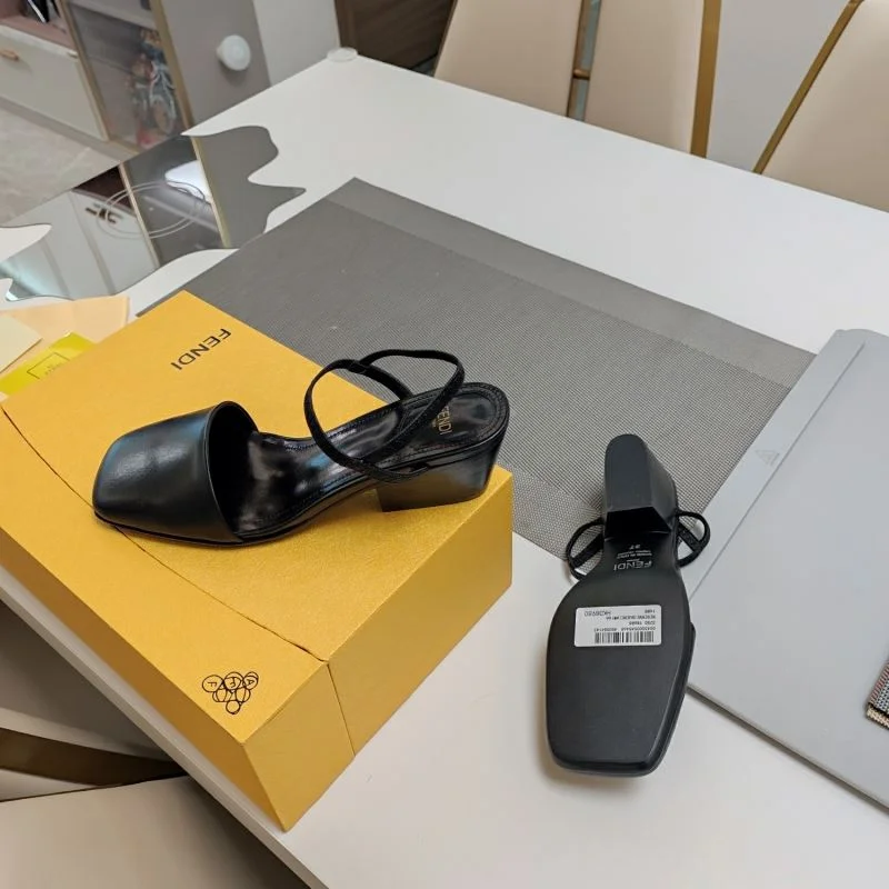 Upgraded Fendi Sandals 23426