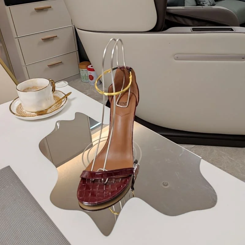 Fendi Sandals Resilient 23425