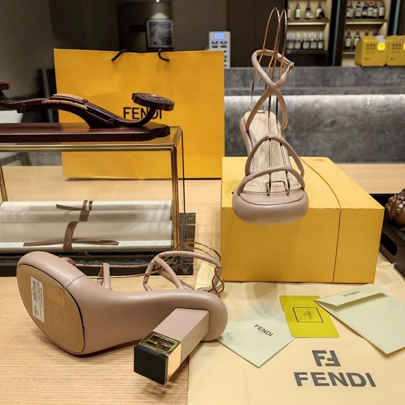 Fendi Sandals Elegant 23422