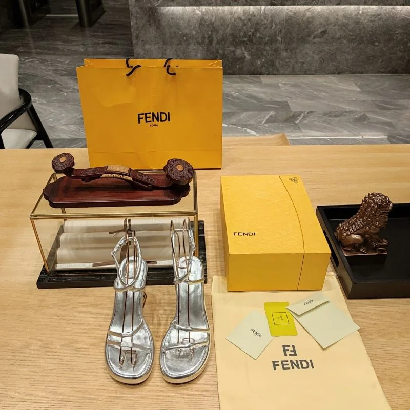 Flexible Fendi Sandals 23397