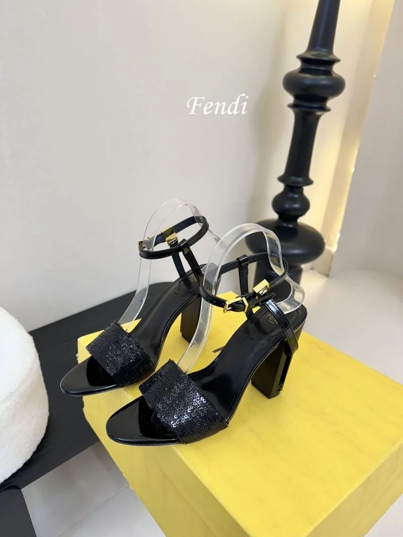 Fendi Sandals Effortless 23752