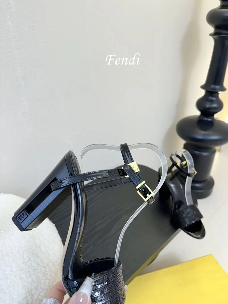 Fendi Sandals Effortless 23752