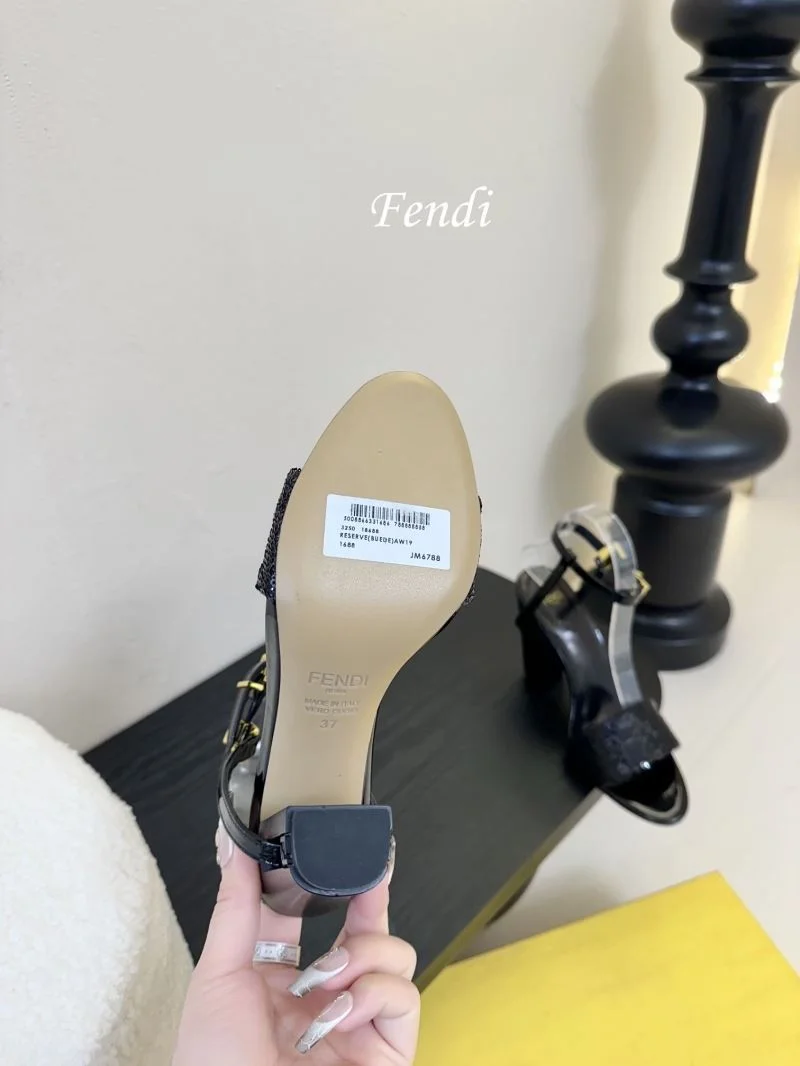 Fendi Sandals Effortless 23752
