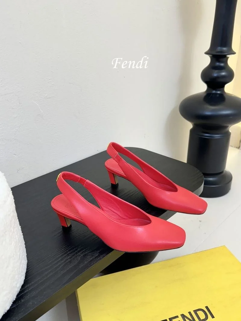 Fendi Sandals RelaxedFit 23751