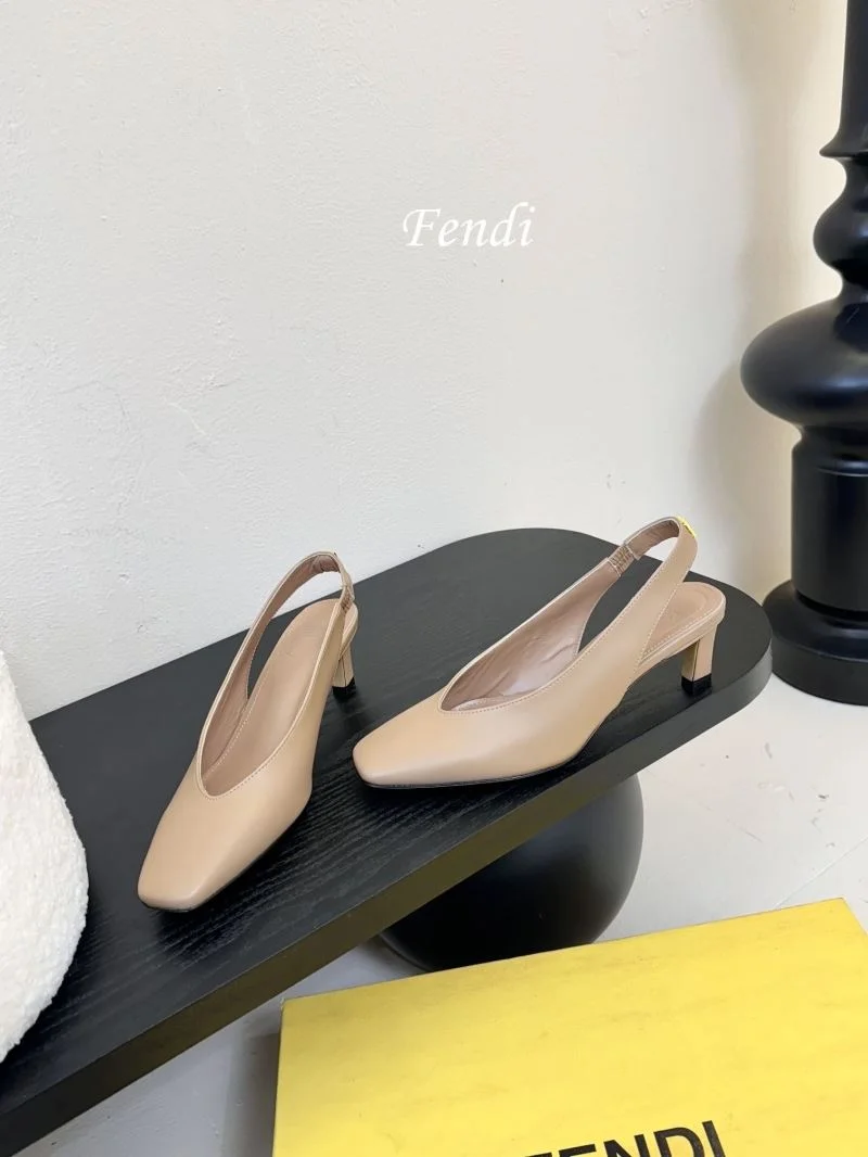 Fendi Sandals TimelessDesign 23744