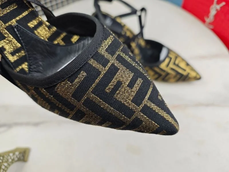 Fendi Sandals EasyMatch 23738