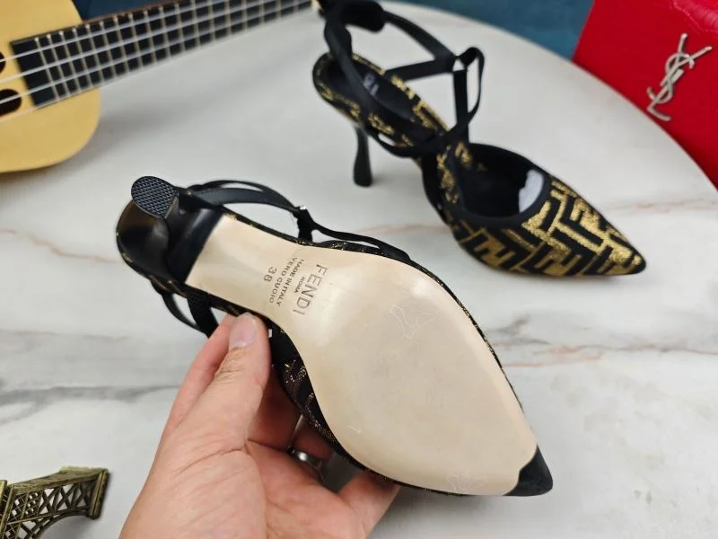 Fendi Sandals EasyMatch 23738