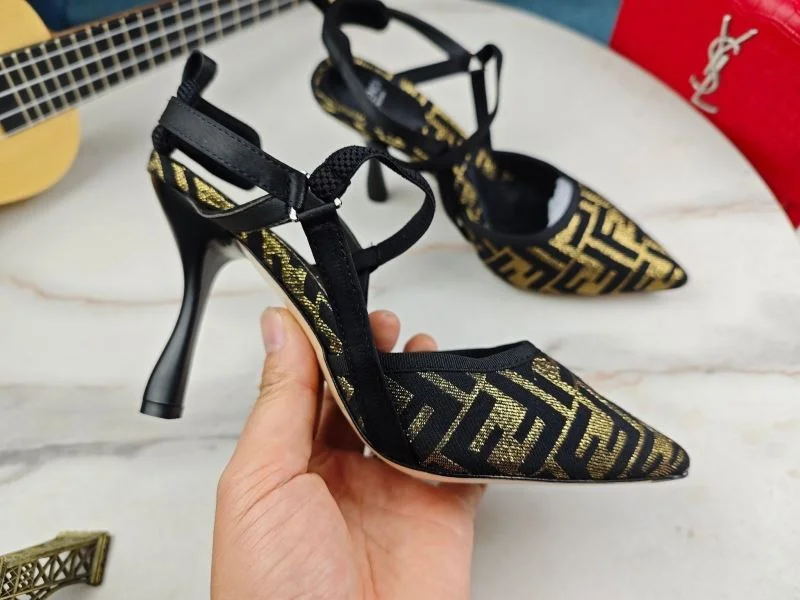 Fendi Sandals EasyMatch 23738