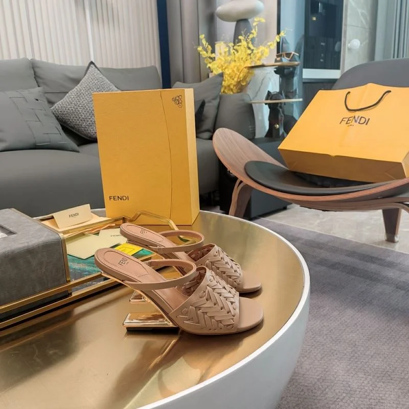 Fendi Sandals MultiPurpose 23734