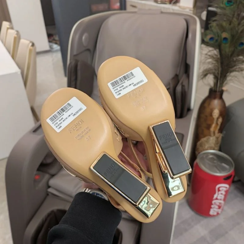 Fendi Sandals MultiPurpose 23734