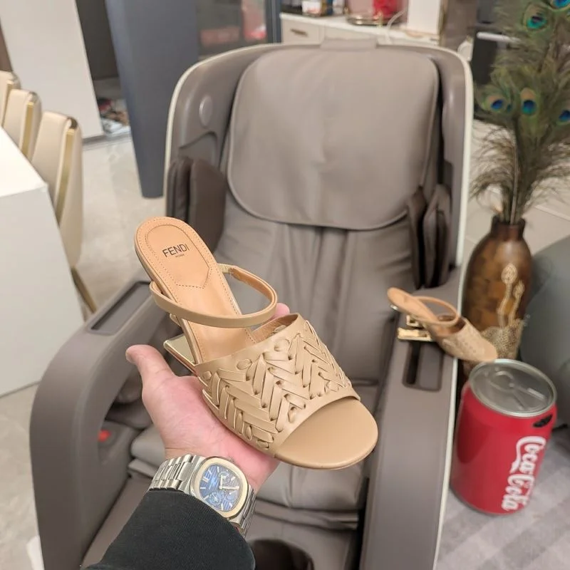 Fendi Sandals MultiPurpose 23734