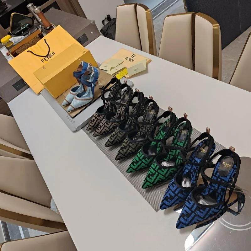 MoistureWicking Fendi Sandals 23720
