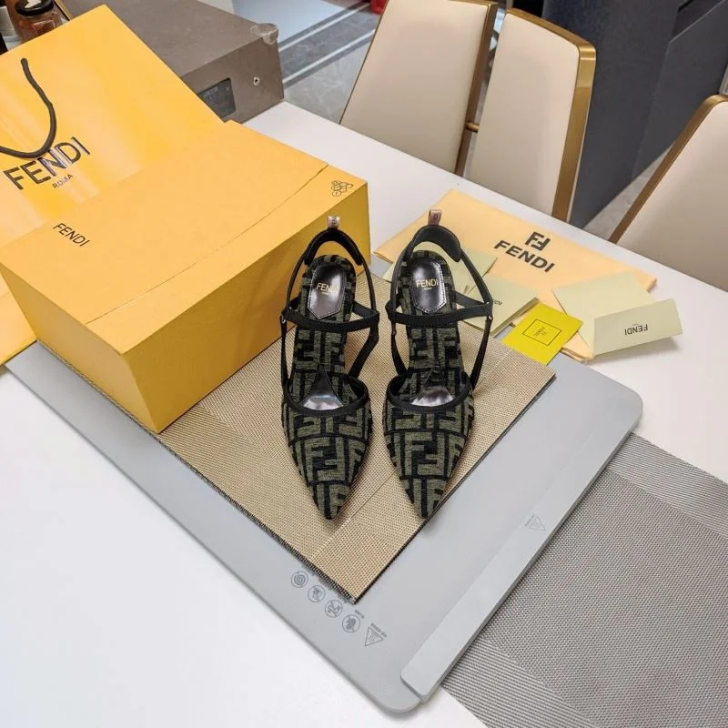 Fendi Sandals SmartChoice 23725