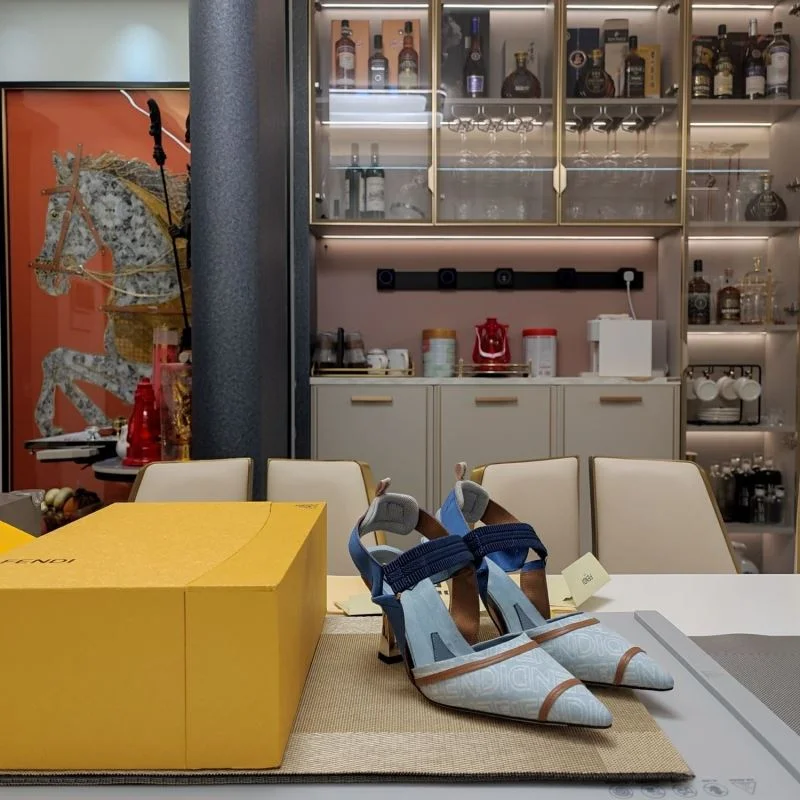 TravelReady Fendi Sandals 23733