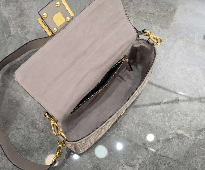 Packable Fendi Satchel Bags 85277