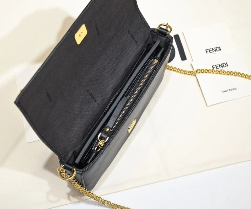 Fendi Satchel Bags Effortless 85270