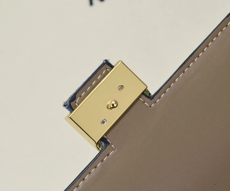 Fendi Satchel Bags Cozy 85229