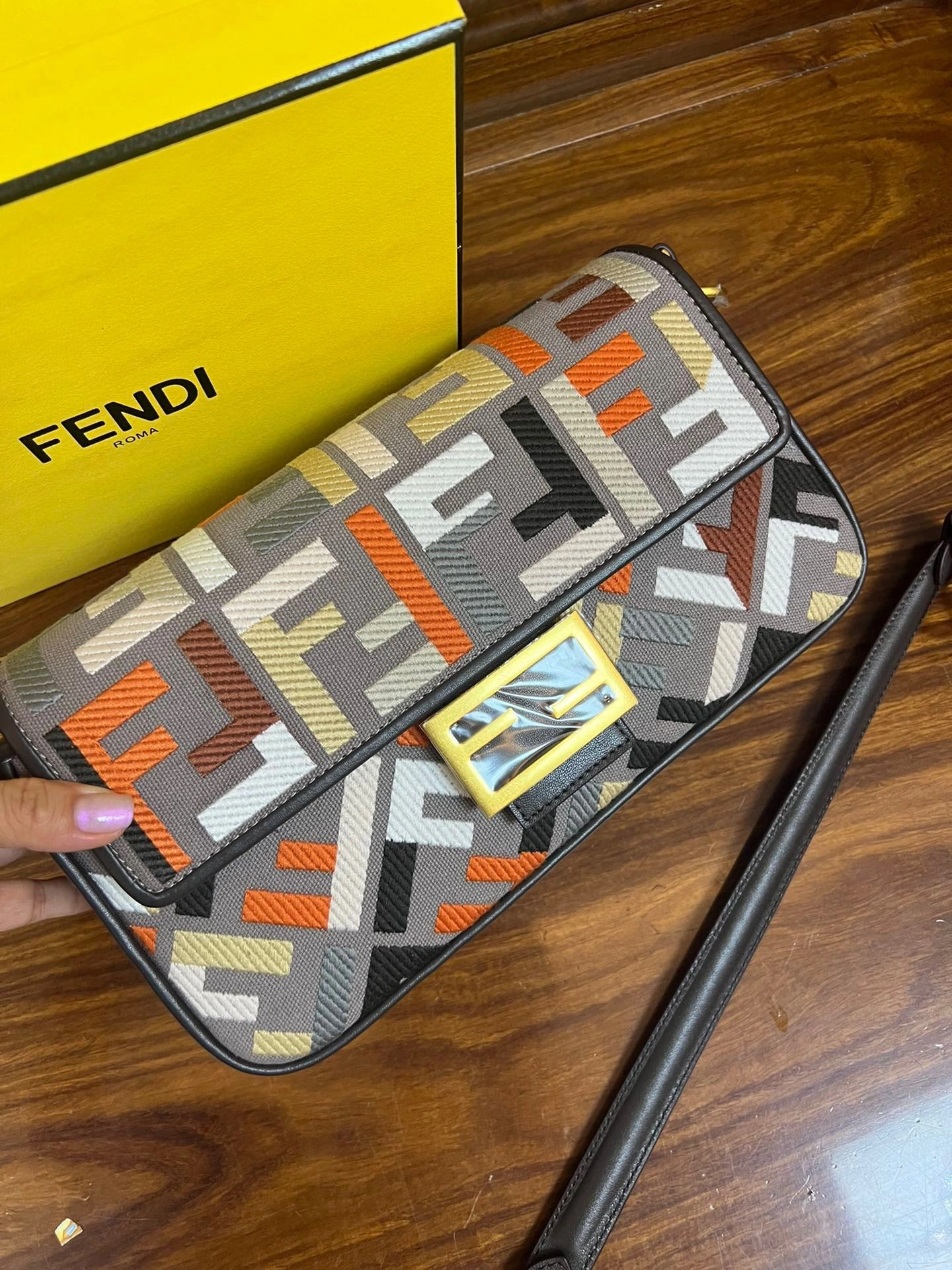 Fendi Satchel Bags Affordable 76792