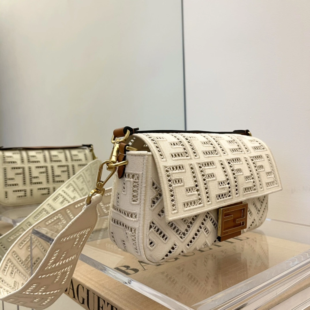 Fendi Satchel Bags SmartChoice 76796