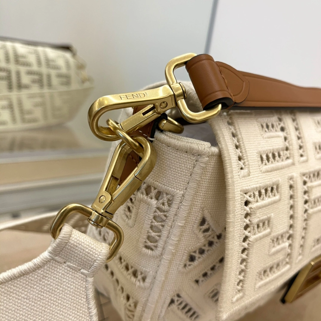 Fendi Satchel Bags SmartChoice 76796