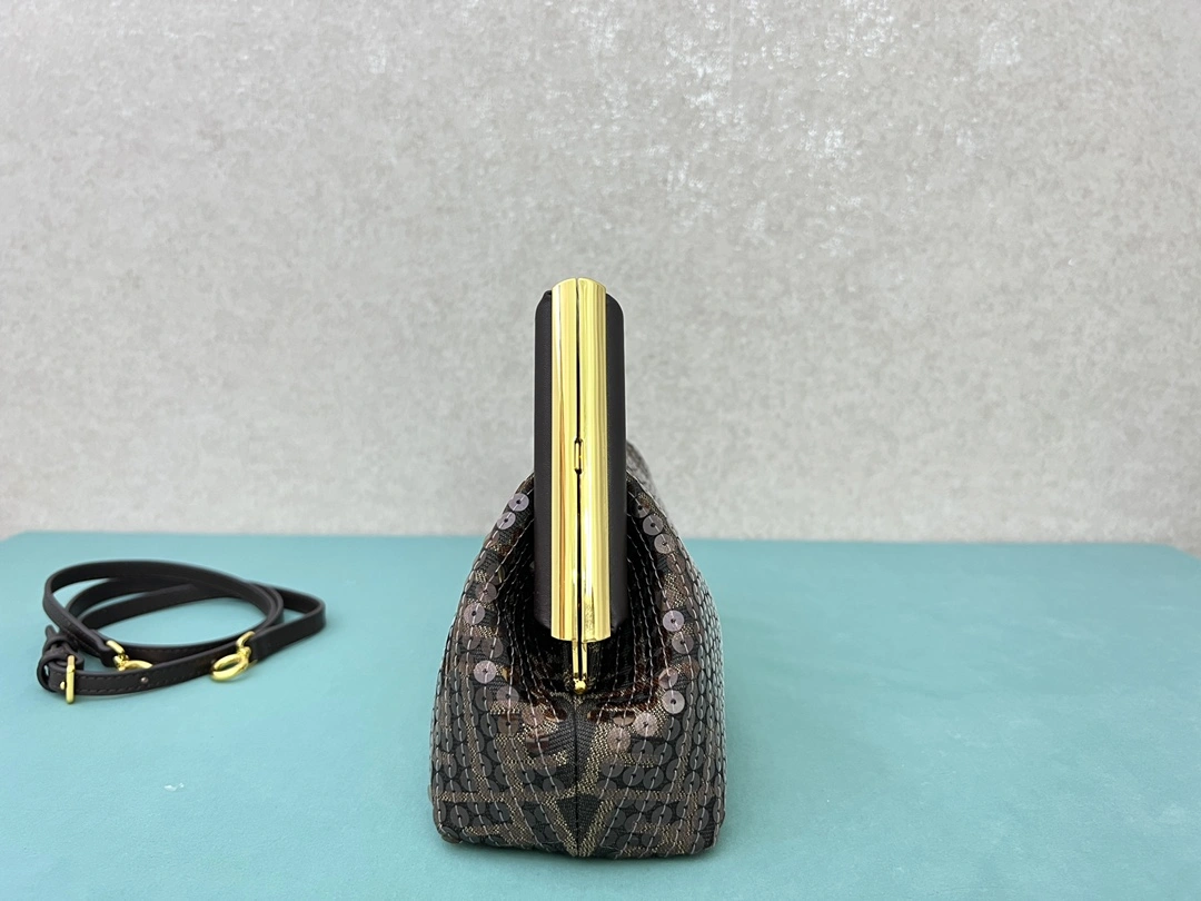 Fendi Satchel Bags Bright 76774