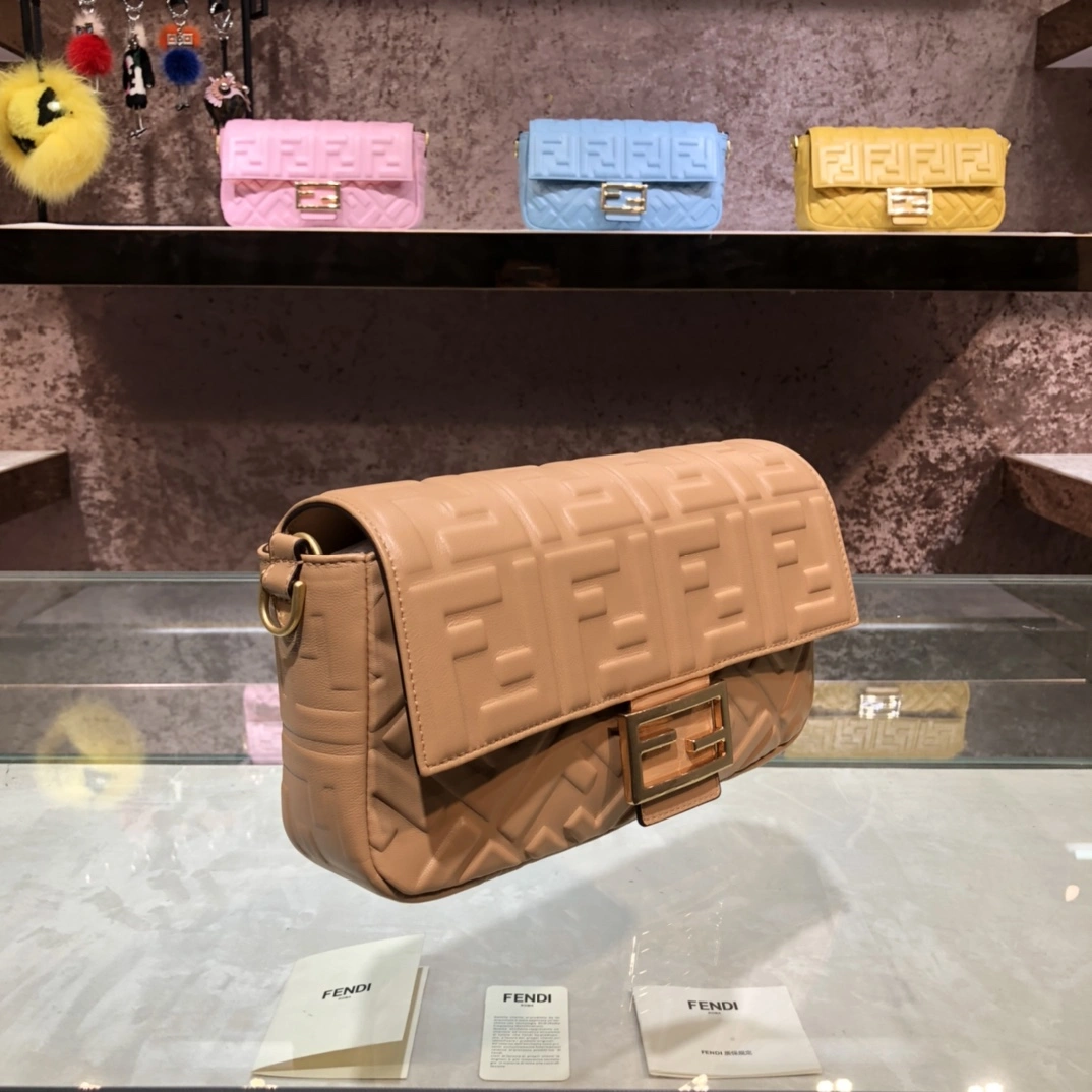 WellDesigned Fendi Satchel Bags 76775