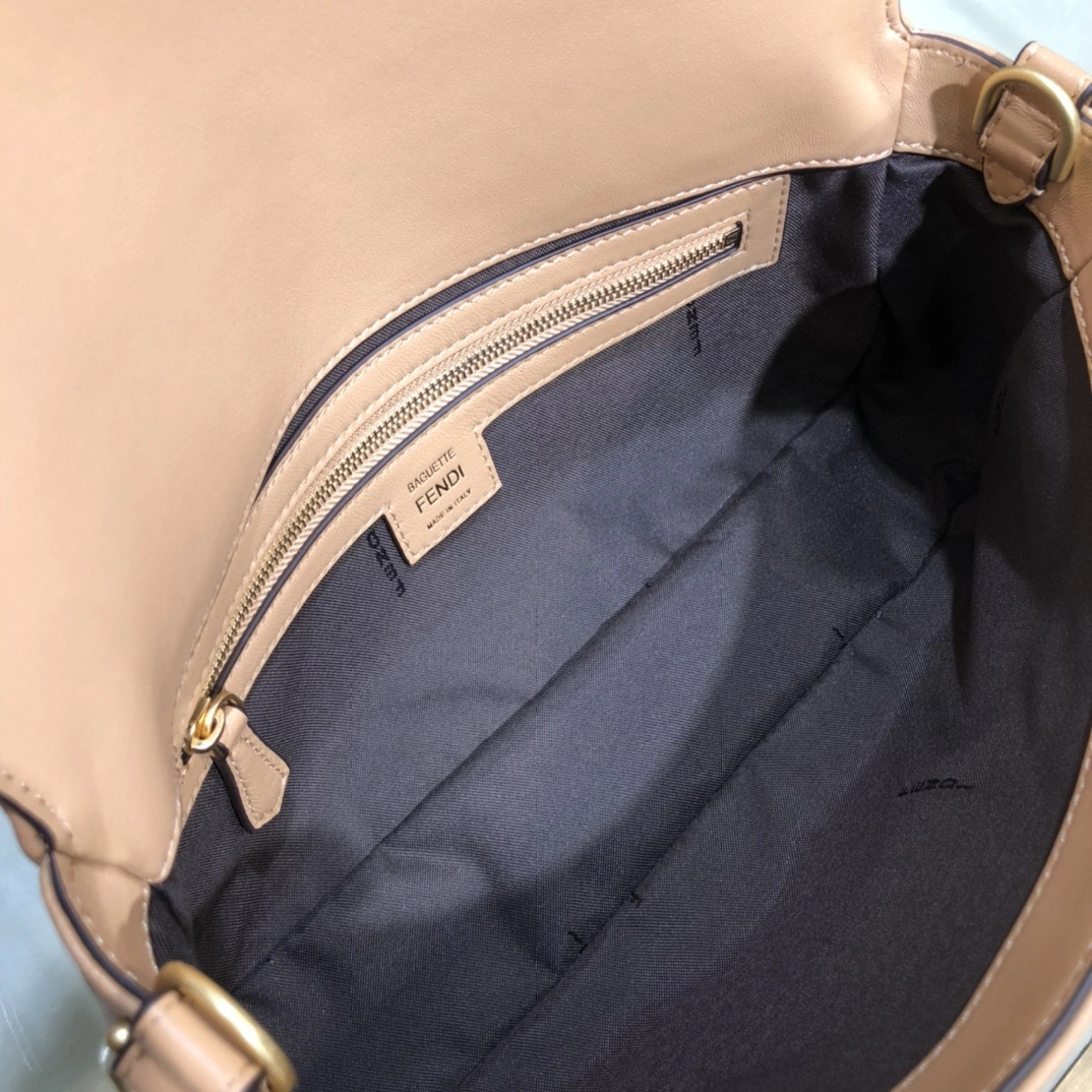 WellDesigned Fendi Satchel Bags 76775