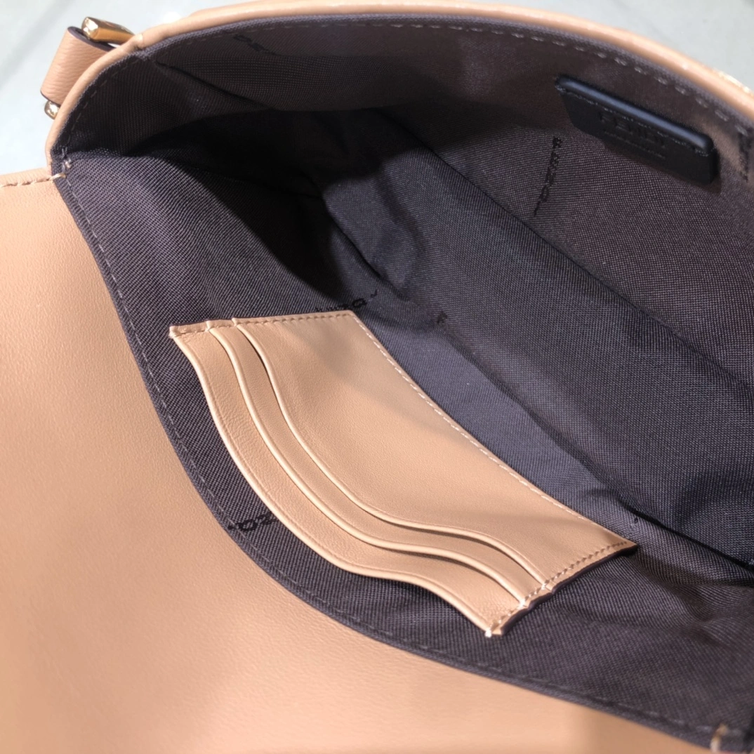 Reliable Fendi Satchel Bags 76772