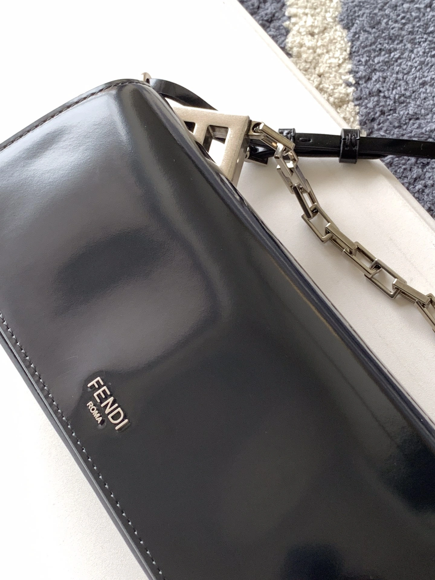 Reliable Fendi Satchel Bags 76773