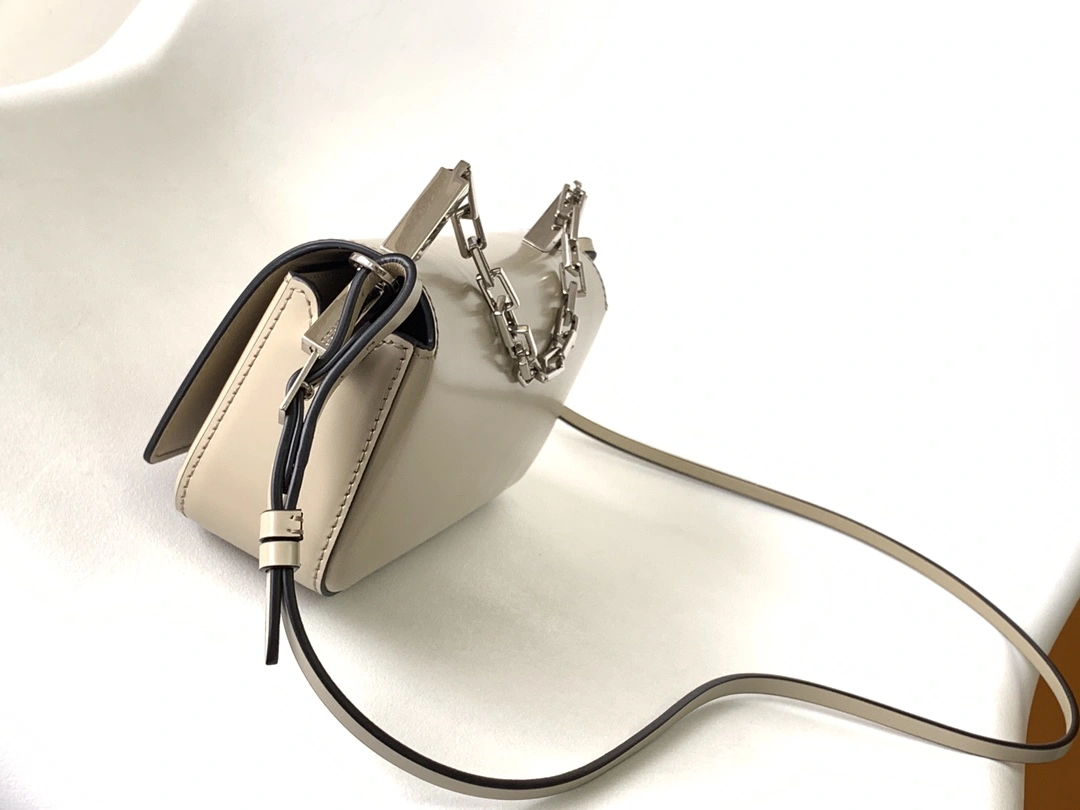 Sustainable Fendi Satchel Bags 76771