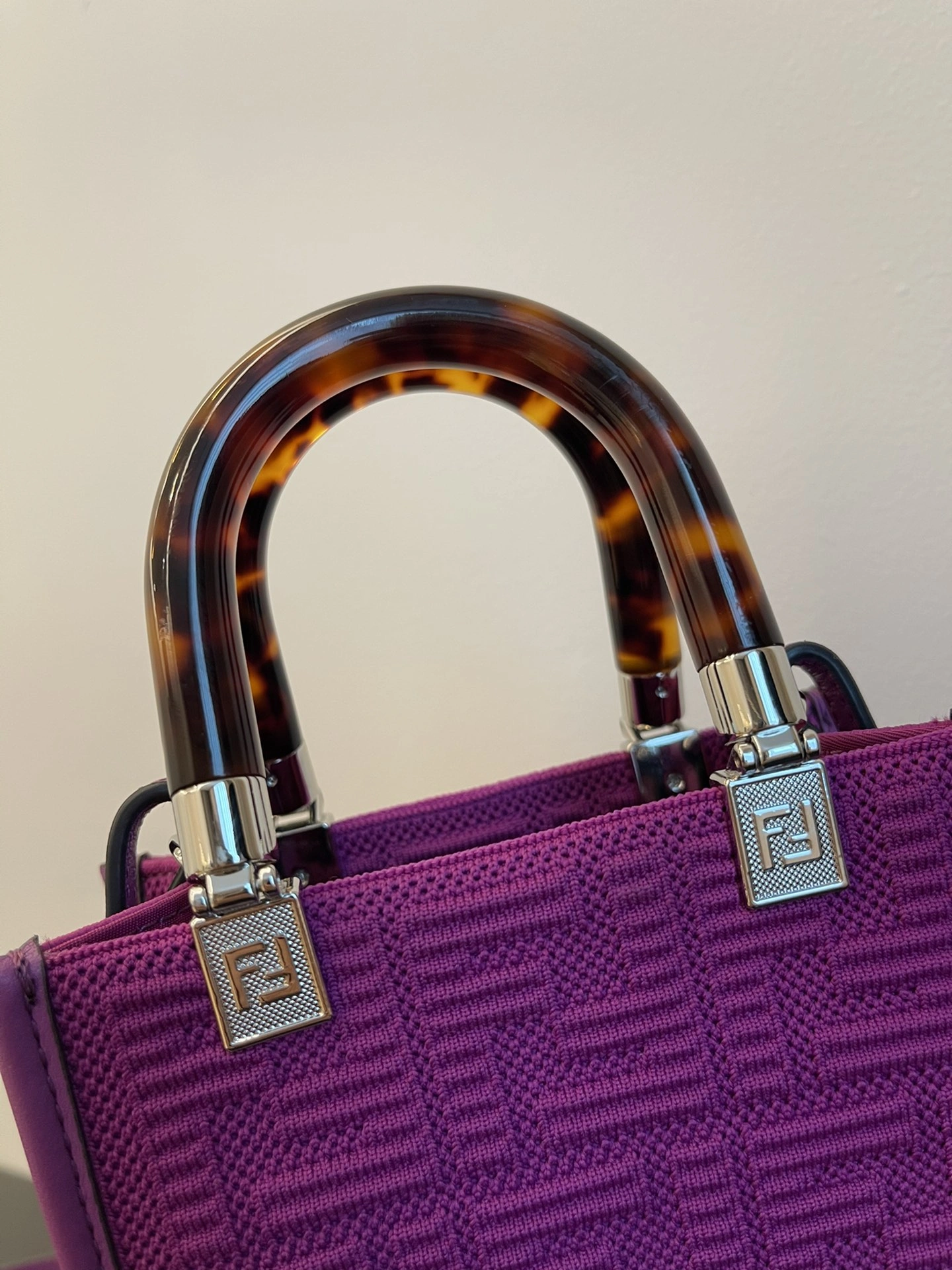 Unisex Fendi Satchel Bags 76739